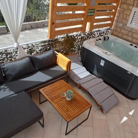 Holiday Home Peran Grebaštica エクステリア 写真