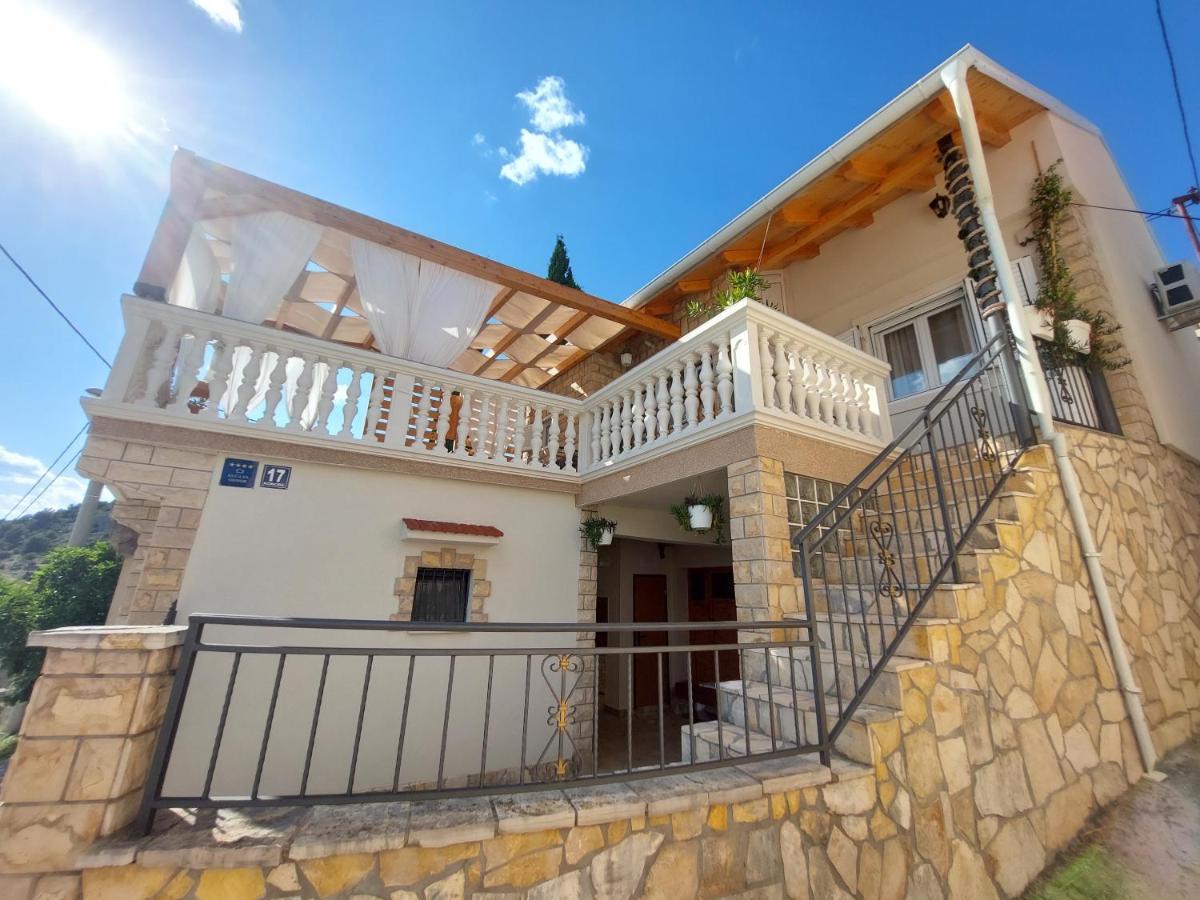 Holiday Home Peran Grebaštica エクステリア 写真