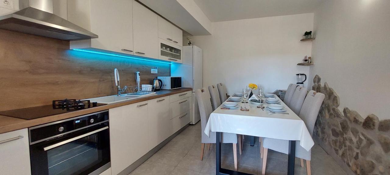 Holiday Home Peran Grebaštica エクステリア 写真