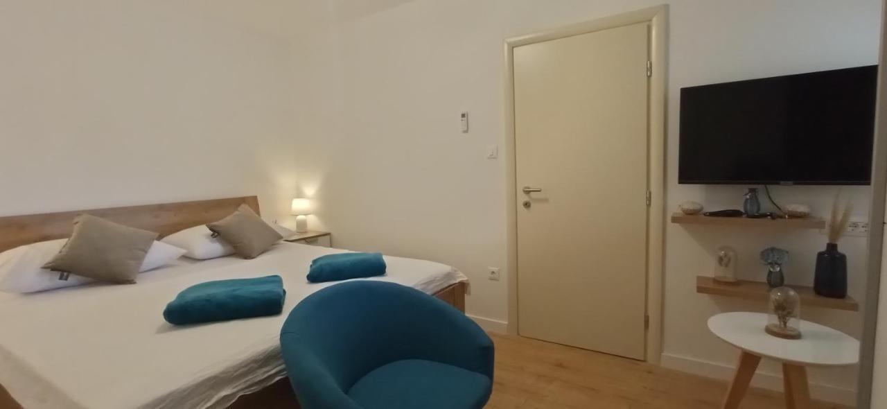 Holiday Home Peran Grebaštica エクステリア 写真