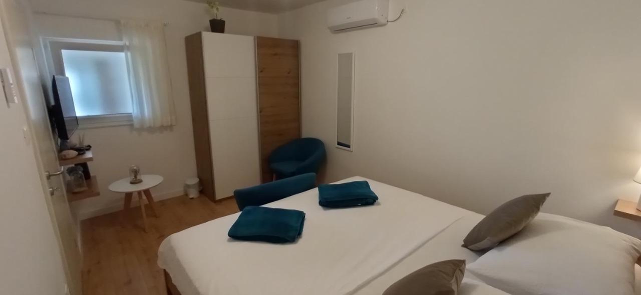 Holiday Home Peran Grebaštica エクステリア 写真