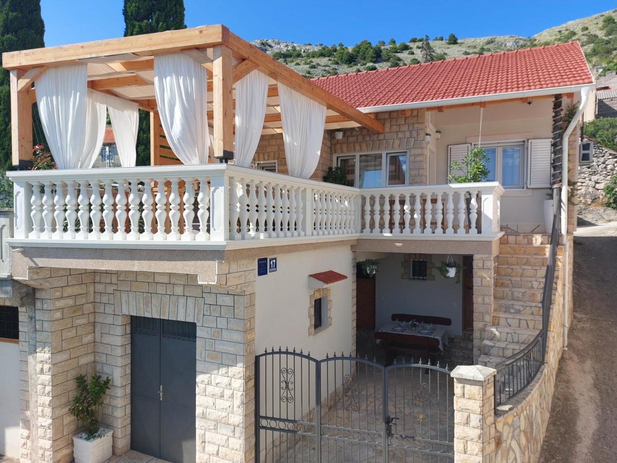 Holiday Home Peran Grebaštica エクステリア 写真