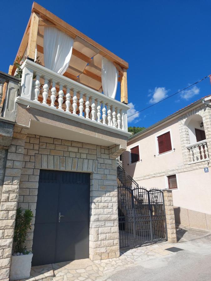 Holiday Home Peran Grebaštica エクステリア 写真