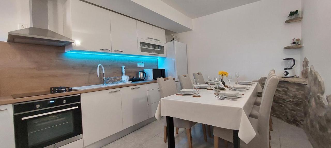 Holiday Home Peran Grebaštica エクステリア 写真