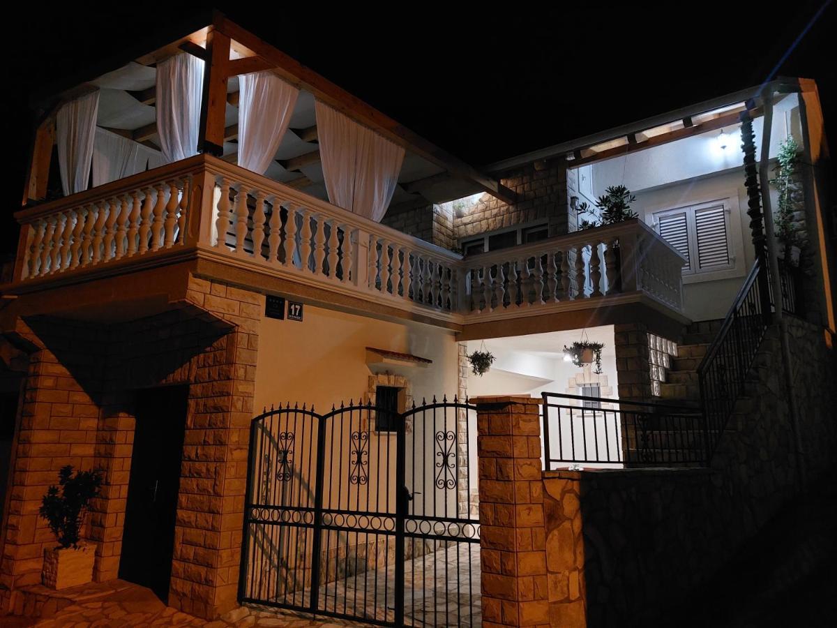 Holiday Home Peran Grebaštica エクステリア 写真