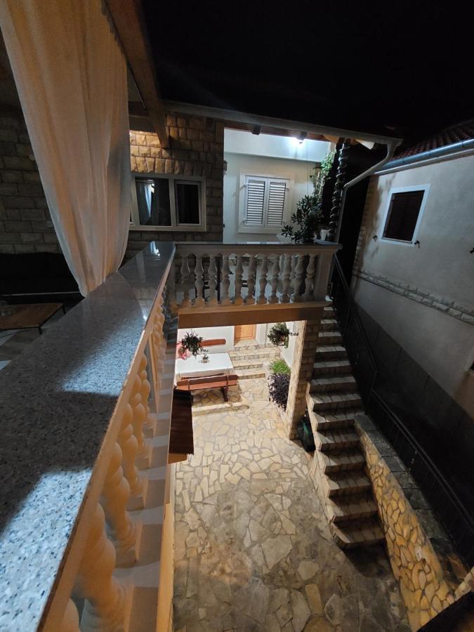 Holiday Home Peran Grebaštica エクステリア 写真